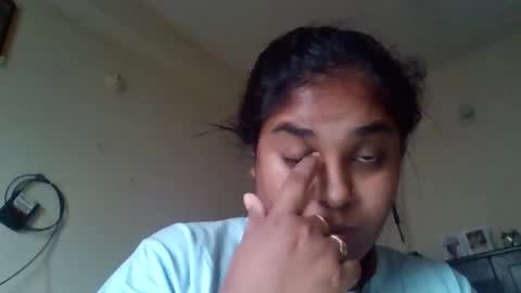 Snapshot of anydanyg chatting on November 4, 2025, 10:47 am anydanyg online show from November 4, 2025, 10:47 am