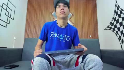 Snapshot of anyelo_sexyhot chatting on January 22, 2025, 12:49 pm anyelo_sexyhot online show from January 22, 2025, 12:49 pm