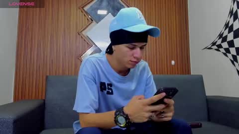 Snapshot of anyelo_sexyhot chatting on February 6, 2025, 4:25 pm anyelo_sexyhot online show from February 6, 2025, 4:25 pm