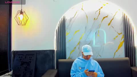 Snapshot of anyelo_sexyhot chatting on September 28, 2025, 11:37 am anyelo_sexyhot online show from September 28, 2025, 11:37 am