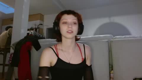 Snapshot of anyelsewhere chatting on November 9, 2025, 9:13 pm Lila online show from November 9, 2025, 9:13 pm