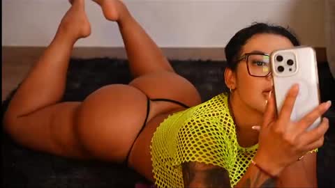 Dulce Maria online show from April 10, 2026, 1:55 am