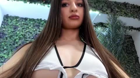 Anyssia  online show from September 25, 2025, 7:39 pm