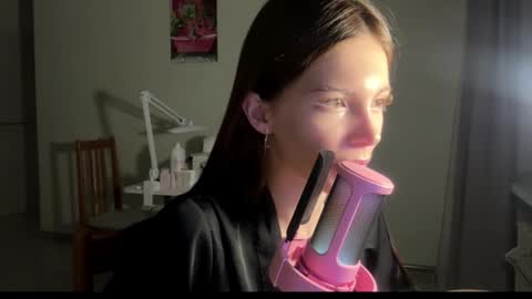 anytka12 online show from March 17, 2026, 4:43 pm