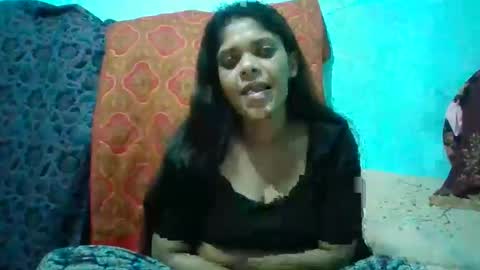 Snapshot of apa142817 chatting on February 4, 2026, 7:47 am Aparalux online show from February 4, 2026, 7:47 am