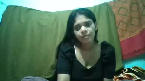 Snapshot of apa142817 chatting on February 19, 2026, 8:10 am Aparalux online show from February 19, 2026, 8:10 am