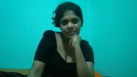 Aparalux online show from May 12, 2026, 7:00 pm