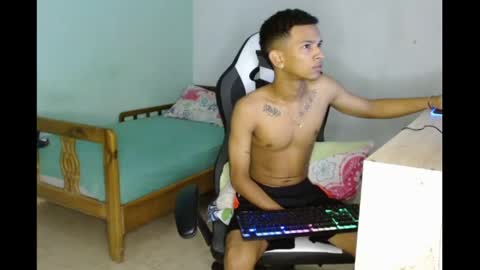 Snapshot of aphal_hot23 chatting on February 12, 2025, 12:01 pm aphal_hot23 online show from February 12, 2025, 12:01 pm