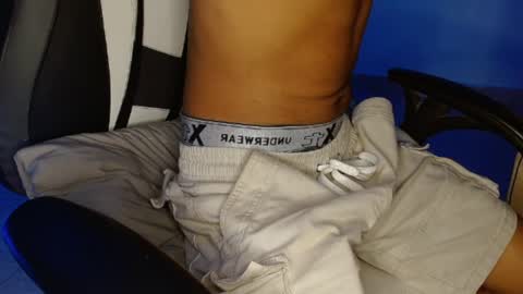 Snapshot of aphal_hot23 chatting on October 23, 2025, 11:31 am aphal_hot23 online show from October 23, 2025, 11:31 am