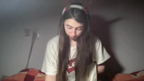 aphr0dite22 online show from January 14, 2026, 4:34 pm