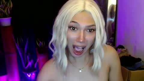 Roman Goddess online show from December 1, 2024, 8:09 pm