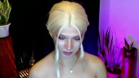 Roman Goddess online show from December 5, 2024, 7:38 pm