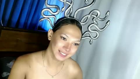 Snapshot of aphr0dite_x chatting on June 23, 2026, 2:53 am Roman Goddess online show from June 23, 2026, 2:53 am