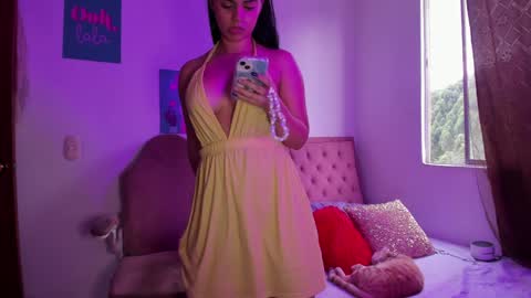 Sara Model Independent online show from February 3, 2025, 10:00 pm
