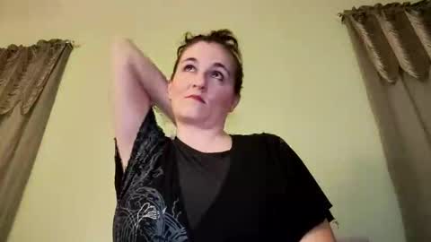 Snapshot of aphrodite60 chatting on March 1, 2026, 2:13 am Aphrodite60 online show from March 1, 2026, 2:13 am