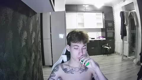 Snapshot of aplant_ chatting on September 19, 2025, 10:21 pm aplant_ online show from September 19, 2025, 10:21 pm