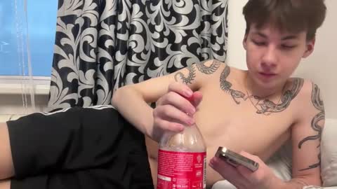 Snapshot of aplant_ chatting on October 11, 2025, 2:37 pm aplant_ online show from October 11, 2025, 2:37 pm