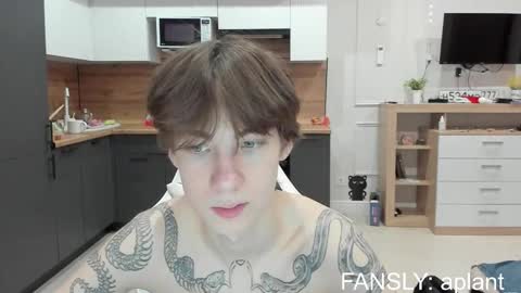 Snapshot of aplant_ chatting on February 3, 2026, 7:19 pm aplant_ online show from February 3, 2026, 7:19 pm