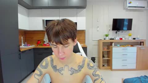 aplant_ online show from March 9, 2026, 4:38 am