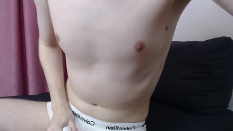 Snapshot of apofis_boy chatting on April 18, 2026, 7:18 pm Apofis online show from April 18, 2026, 7:18 pm