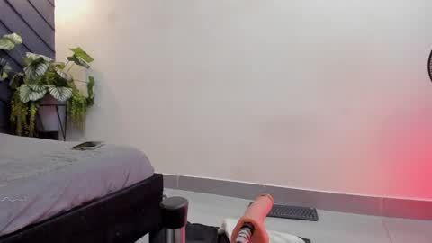 Snapshot of apolo_bianco_ chatting on September 26, 2025, 12:03 am APOLO online show from September 26, 2025, 12:03 am