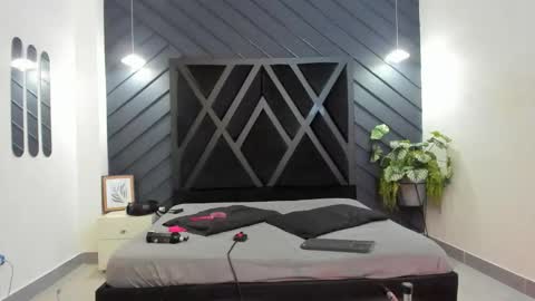 Snapshot of apolo_bianco_ chatting on September 27, 2025, 11:21 pm APOLO online show from September 27, 2025, 11:21 pm