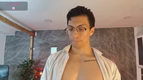 Snapshot of apolo_crus chatting on May 14, 2026, 3:35 am apolo_crus online show from May 14, 2026, 3:35 am