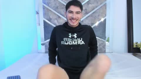 Snapshot of apolo_grayy chatting on February 3, 2026, 4:32 am Apolo Grayy online show from February 3, 2026, 4:32 am