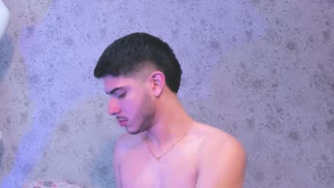 Snapshot of apolo_grayy chatting on February 11, 2026, 5:01 am Apolo Grayy online show from February 11, 2026, 5:01 am