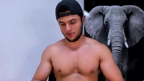 Snapshot of apolo_klein1 chatting on September 25, 2025, 8:29 am Apolo online show from September 25, 2025, 8:29 am