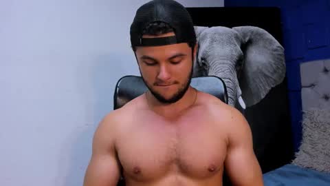 Snapshot of apolo_klein1 chatting on October 3, 2025, 6:54 am Apolo online show from October 3, 2025, 6:54 am