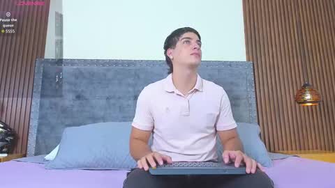 Apolo online show from October 31, 2025, 6:31 pm