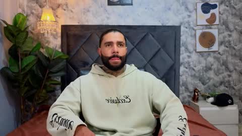 Apolo online show from November 14, 2025, 9:24 pm