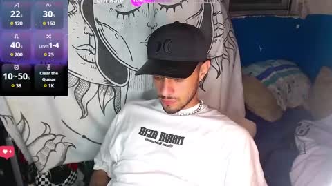 Snapshot of apolo_s chatting on December 27, 2024, 5:42 am Andres online show from December 27, 2024, 5:42 am