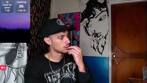 Snapshot of apolo_s chatting on February 9, 2025, 10:42 am Andres online show from February 9, 2025, 10:42 am