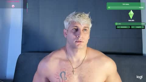 apolo_strange online show from November 25, 2025, 9:42 am