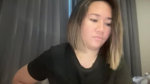 Snapshot of apple_pie_love chatting on November 11, 2025, 7:19 am Anika online show from November 11, 2025, 7:19 am