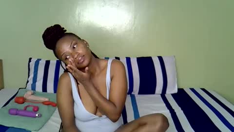 Apple queen online show from April 14, 2026, 2:17 am