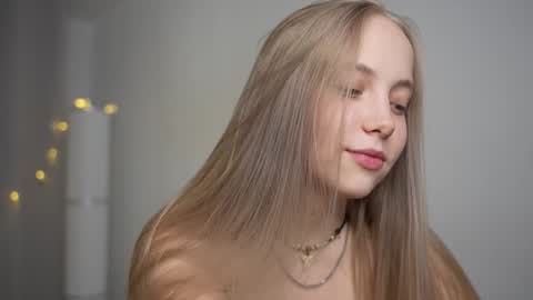 Snapshot of appr0ved chatting on January 16, 2025, 2:30 pm REYNA my friend online show from January 16, 2025, 2:30 pm