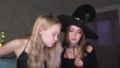 Snapshot of appr0ved chatting on October 31, 2025, 2:29 pm REYNA my friend online show from October 31, 2025, 2:29 pm