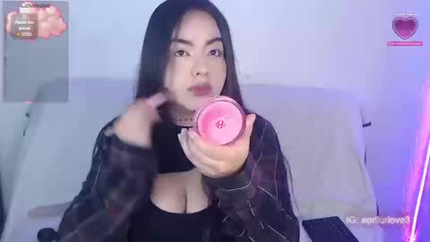 Abril Freelance Model online show from September 16, 2025, 3:35 pm