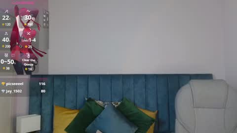 April Bunny online show from December 12, 2024, 10:42 pm