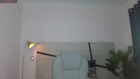 April Bunny online show from March 13, 2026, 2:18 am