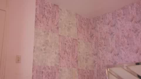 Snapshot of april_summer_ chatting on April 1, 2026, 10:18 pm Isabella online show from April 1, 2026, 10:18 pm