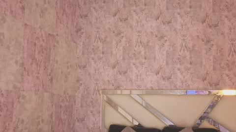 Snapshot of april_summer_ chatting on April 27, 2026, 8:18 pm Isabella online show from April 27, 2026, 8:18 pm