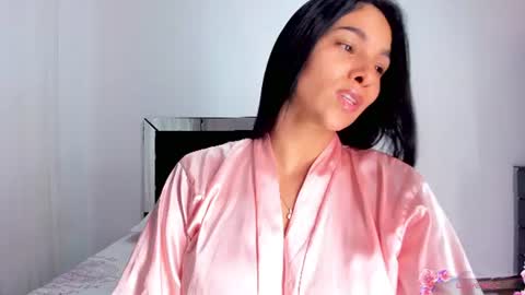 Snapshot of apriladamson_ chatting on July 21, 2026, 11:40 pm April online show from July 21, 2026, 11:40 pm