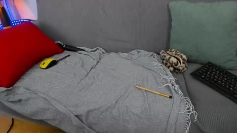 Snapshot of aprilavery chatting on September 11, 2025, 3:34 pm April online show from September 11, 2025, 3:34 pm