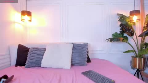 Snapshot of aprilgrey111 chatting on May 10, 2026, 1:38 pm aprilgrey111 online show from May 10, 2026, 1:38 pm