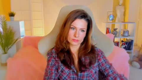 aprill_o_nill online show from January 23, 2025, 12:52 pm