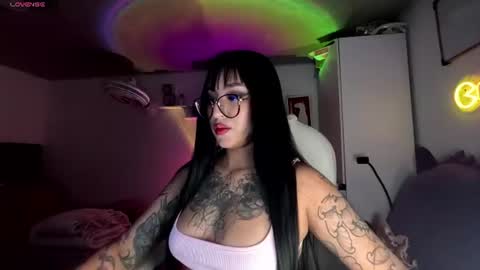 Snapshot of apurple_tulip chatting on June 30, 2026, 5:08 am online show from June 30, 2026, 5:08 am